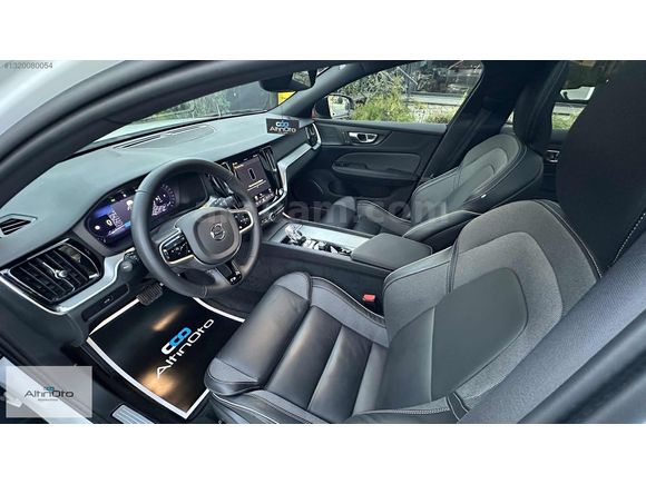 2025 VOLVO V60 2.0 B4 PLUS DARK HATASIZ+BOYASIZ+DEĞİŞENSİZ