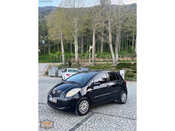 ARYA AUTO DAN DEĞİŞENSİZ YARIS OTOMATİK