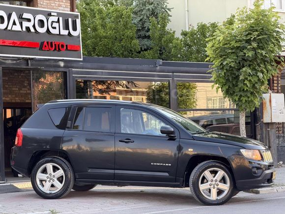 ÇAVDAROĞLU'DAN JEEP COMPASS 2.0LIMITED/HATASIZ/SUNROOF/LPG/TAKAS