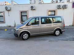 ilk Sahibinden  Aile Aacı Volkswagen Transporter 2.0 TDI Camlı Van 2024 Model 