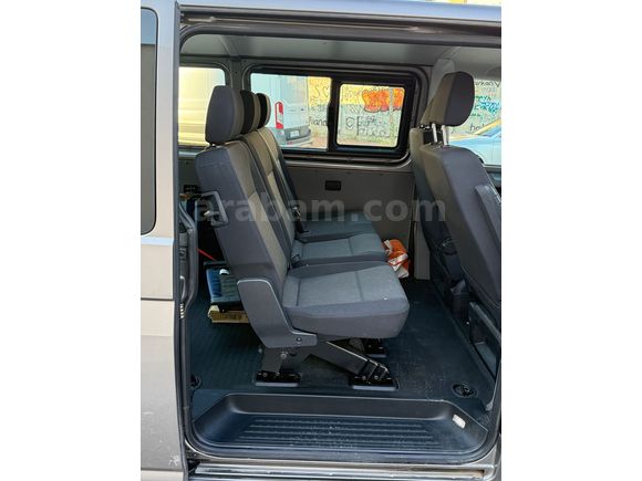 ilk Sahibinden  Aile Aacı Volkswagen Transporter 2.0 TDI Camlı Van 2024 Model 