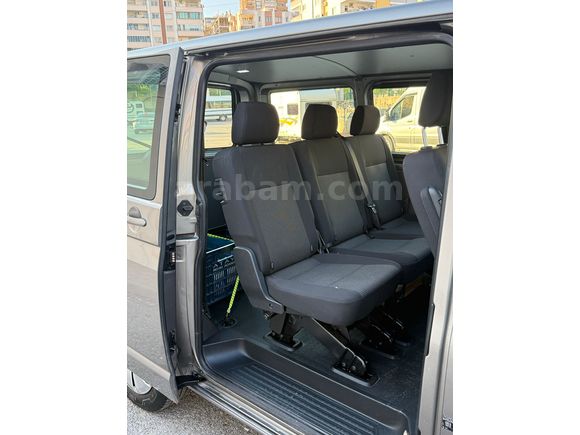 ilk Sahibinden  Aile Aacı Volkswagen Transporter 2.0 TDI Camlı Van 2024 Model 