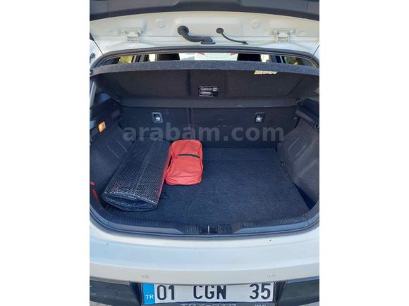 Sahibinden Toyota Auris 1.4 D-4D Advance Skypack 2013 Model 