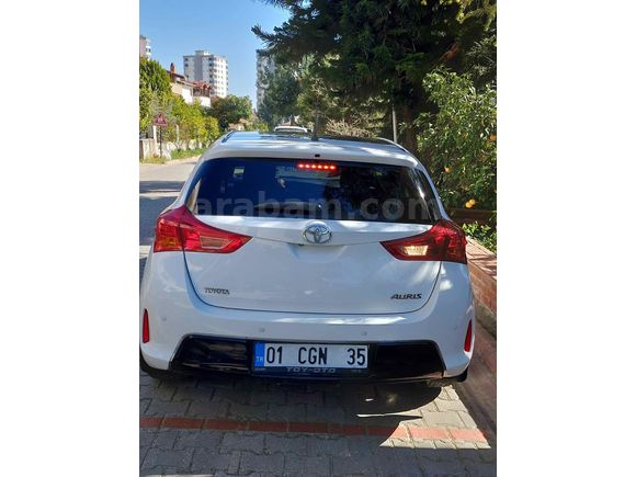 Sahibinden Toyota Auris 1.4 D-4D Advance Skypack 2013 Model 