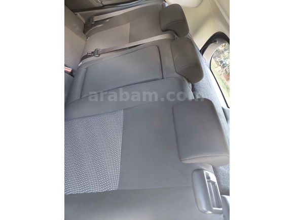 Sahibinden Toyota Auris 1.4 D-4D Advance Skypack 2013 Model 