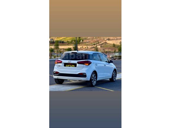 UFUK AUTO’DAN HYUNDAİ İ20 2019 1.4 MPİ OTOMATİK VİTES HATASIZ 100 KM