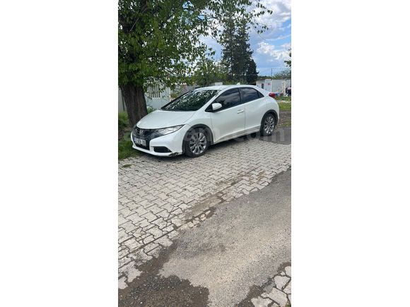 Sahibinden Honda Civic 1.6 Sport 2013 Model 