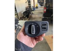 VOLKSWAGEN GOLF 7 FAR ANAHTARI ORJİNAL ÇIKMA