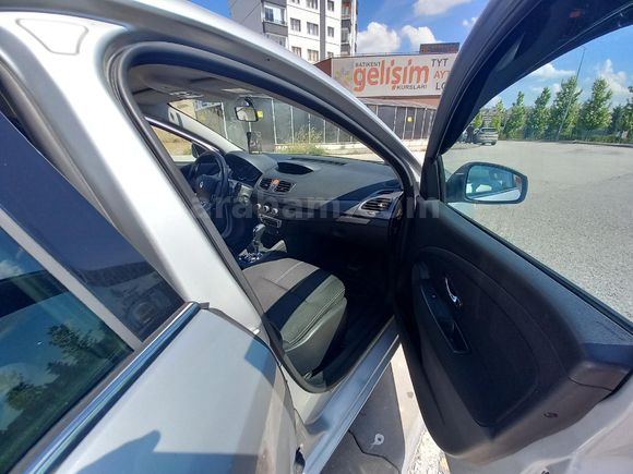 Galeriden Renault Fluence 1.5 dCi Touch 2014 Model Ankara