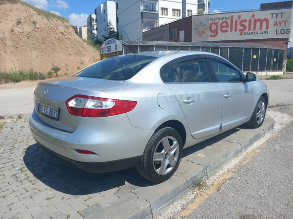 Galeriden Renault Fluence 1.5 dCi Touch 2014 Model Ankara