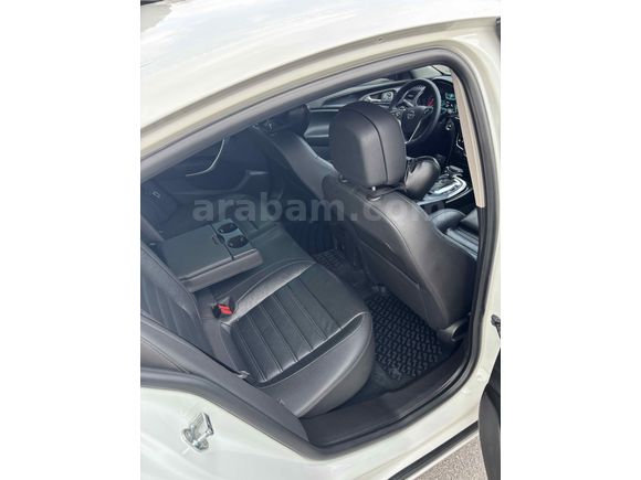 Sahibinden Opel Insignia 1.6 CDTI Sport 2015 Model  168.000 km Beyaz