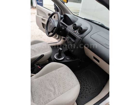 MEMURDAN OTOMATİK VİTES TEMİZ AİLE ARACI