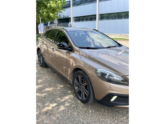 GÜVENLİK ve SAĞLAMLIK ARAYANLARA HATASIZ BOYASIZ KUSURSUZ VOLVO V40