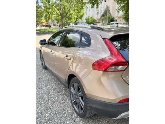 GÜVENLİK ve SAĞLAMLIK ARAYANLARA HATASIZ BOYASIZ KUSURSUZ VOLVO V40
