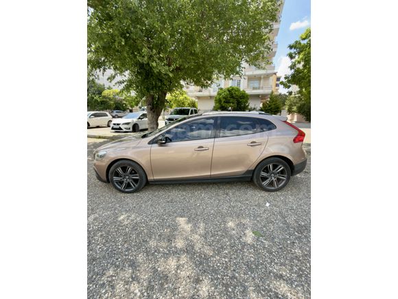 GÜVENLİK ve SAĞLAMLIK ARAYANLARA HATASIZ BOYASIZ KUSURSUZ VOLVO V40