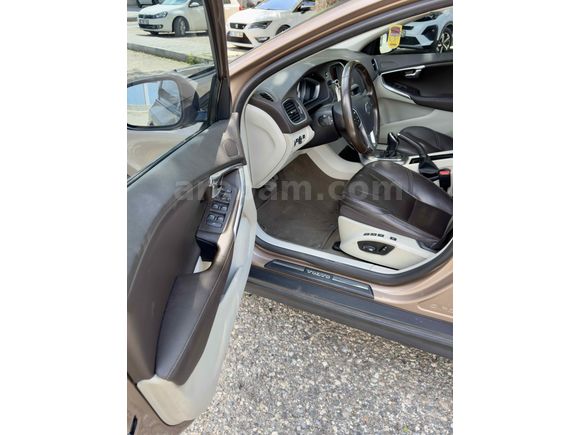 GÜVENLİK ve SAĞLAMLIK ARAYANLARA HATASIZ BOYASIZ KUSURSUZ VOLVO V40
