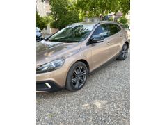 HATASIZ BOYASIZ KUSURSUZ VOLVO V40