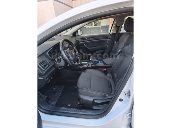 Sahibinden Renault Megane 1.5 Blue DCI Touch 2020 Model 