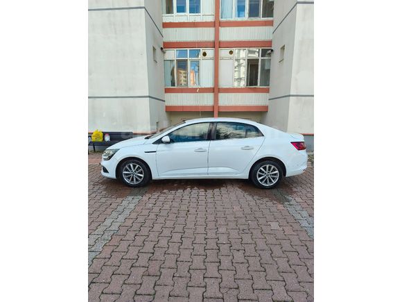 Sahibinden Renault Megane 1.5 Blue DCI Touch 2020 Model 