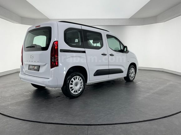 otomobil Opel Combo 1.5 D Essential