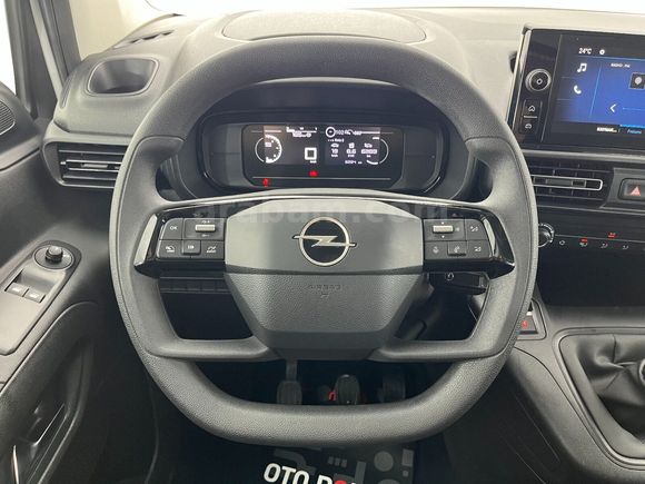 otomobil Opel Combo 1.5 D Essential