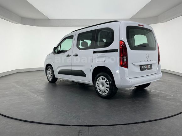 otomobil Opel Combo 1.5 D Essential