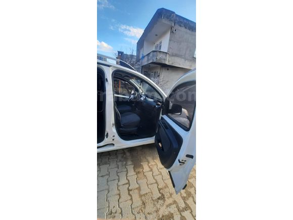 Sahibinden Peugeot Bipper 1.4 HDI Connect Pack 2011 Model  265.260 km Beyaz
