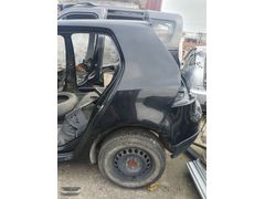 VOLKSWAGEN GOLF 5 SOL ARKA ÇAMURLUK HATASIZ ORJİNAL ÇIKMA
