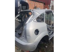 FORD FOCUS 1 SAĞ ARKA ÇAMURLUK HATASIZ ORJİNAL ÇIKMA