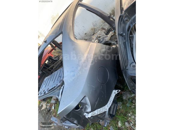MAZDA 3 DEPO KAPAĞI HATASIZ ORJİNAL ÇIKMA