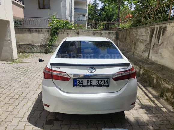 Sahibinden Bakımlı ve Temiz Toyota Corolla 1.4 D-4D Advance 2015 Model 
