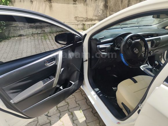 Sahibinden Bakımlı ve Temiz Toyota Corolla 1.4 D-4D Advance 2015 Model 