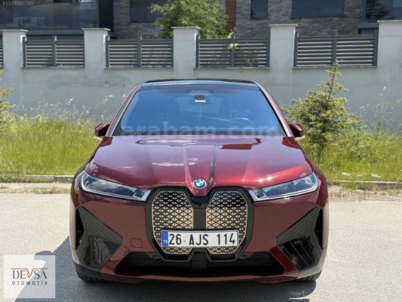 2022 İX 40 XDRİVE FİRST EDİTİON ESSENCE AVENTURİN RED ÖZEL RENK