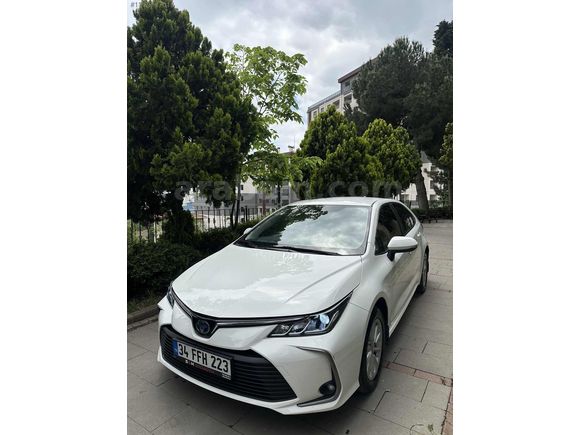 2022 MODEL COROLLA 1.8 HYBRİD DREAM BOYASIZ DEĞİŞENSİZ TRAMERSİZ