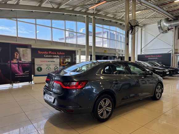 2022 RENAULT MEGANE 1.5 BLUEDCI TOUCH EDC