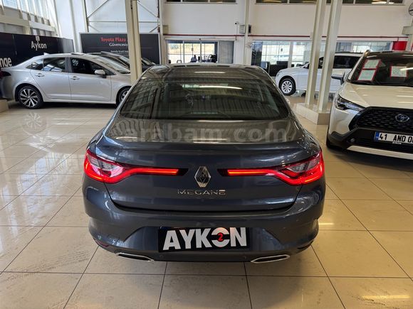 2022 RENAULT MEGANE 1.5 BLUEDCI TOUCH EDC