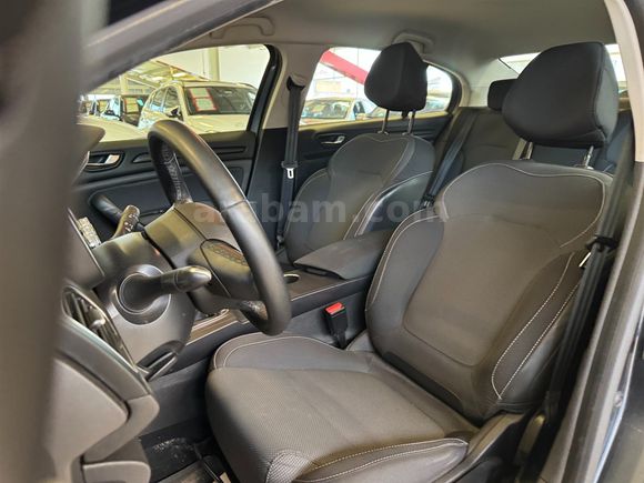 2022 RENAULT MEGANE 1.5 BLUEDCI TOUCH EDC