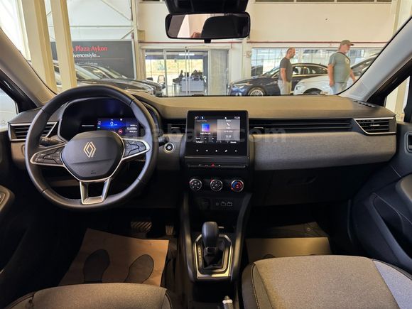 2025 RENAULT CLIO 1.0 TCe Evolution