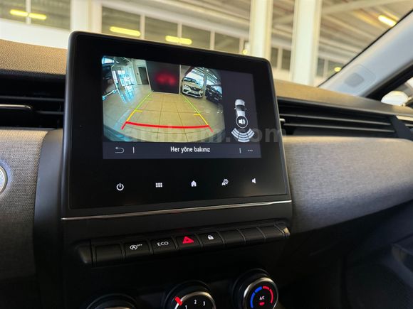 2025 RENAULT CLIO 1.0 TCe Evolution