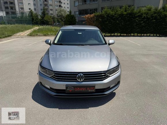 ERMAN AUTO DAN HATASIZ 2019 ÇIKIŞLI PASSAT ÇOK TEMİZ DÜŞÜK KM