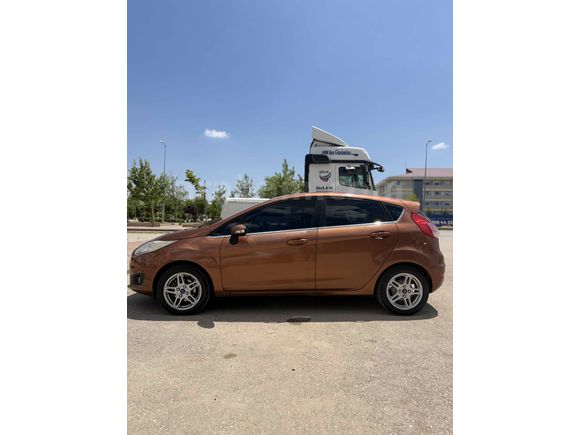 Sahibinden Ford Fiesta 1.6 Titanium 2013 Model 