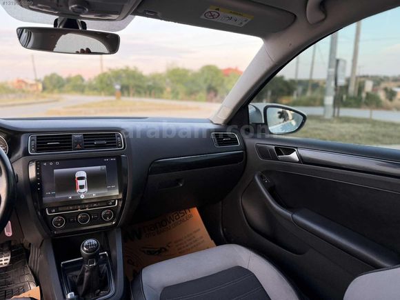 2017 VW JETTA 2 PARÇA BOYA 117 BİN KM SUNROOF