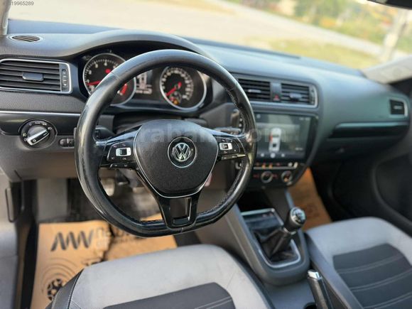 2017 VW JETTA 2 PARÇA BOYA 117 BİN KM SUNROOF