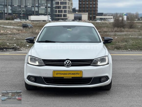 VW JETTA 2012 MODEL 1.4 TSISAFKANBENZİN EMSALSİZ KARTA 12 TAKSİT