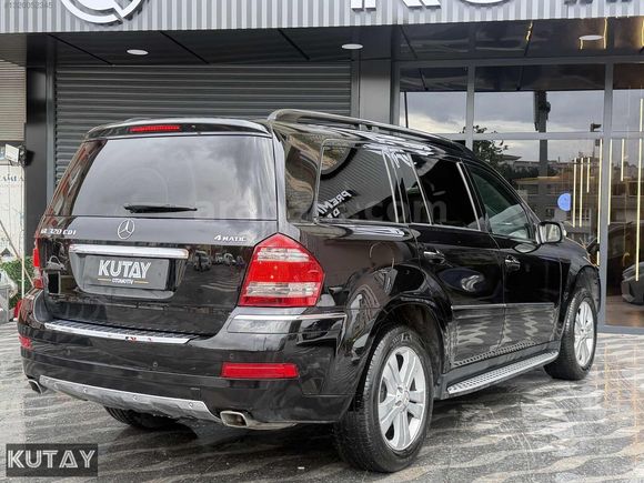 TR TEK EMSALSİZ SADECE 130 BİN KM DE MERCEDES GL 320CDİ