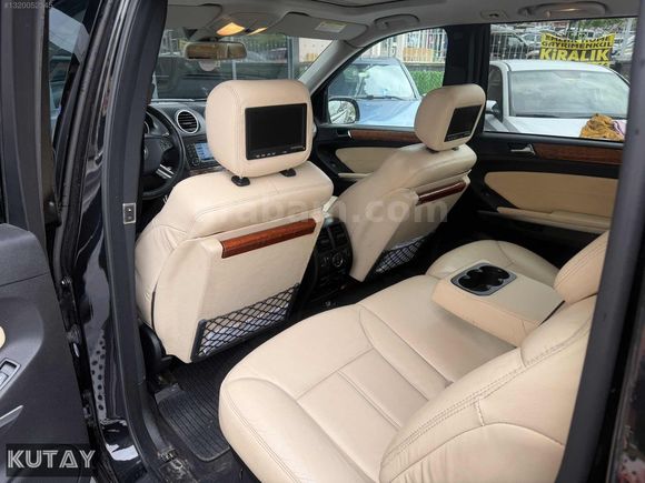 TR TEK EMSALSİZ SADECE 130 BİN KM DE MERCEDES GL 320CDİ