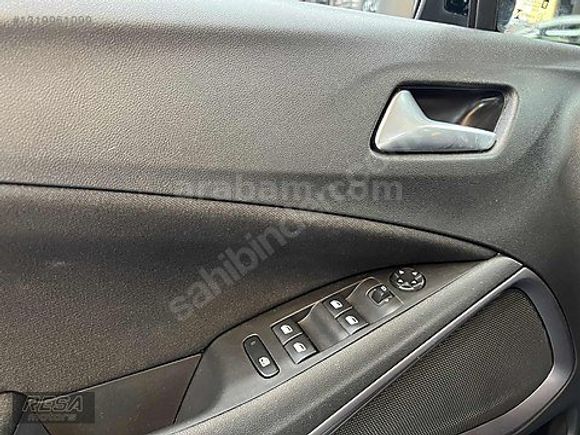 Galeriden Opel Crossland 1.2 T Essential 2022 Model İstanbul