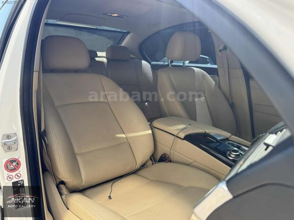 AKAN AUTO 2015 BMW 520İ PREMİUM HATASIZ,BOYASIZ,TRAMERSİZ
