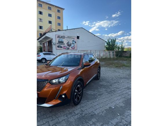 EFEM MOTORS 37.000 KM HATASIZ AYARINDA 1.2 ALLURE TURUNCU