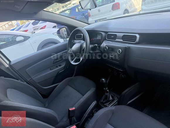 2023-DUSTER 1.5 DCİ-4X4-YENİ KASA-SERVİS BAKIMLI-ORJİNAL-İLK EL.
